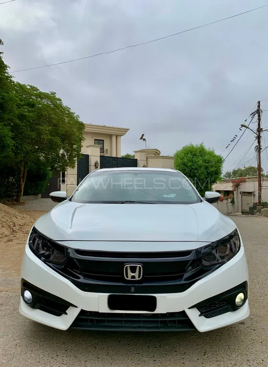 Honda Civic 2017 for Sale in Karachi Image-1