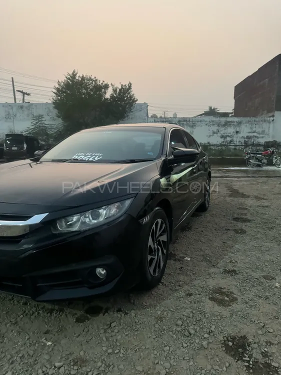 Honda Civic 2018 for Sale in Sialkot Image-1