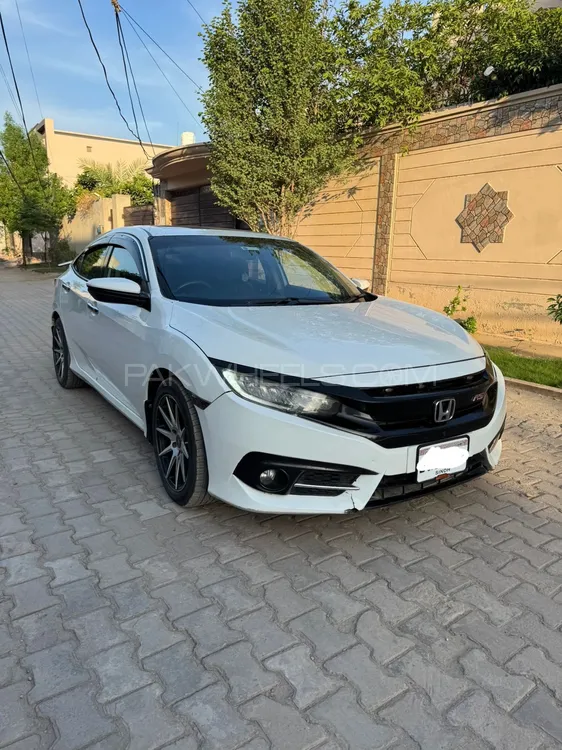 Honda Civic 2016 for Sale in Multan Image-1