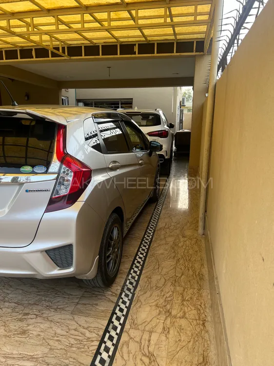 Honda Fit 2017 for Sale in Peshawar Image-1