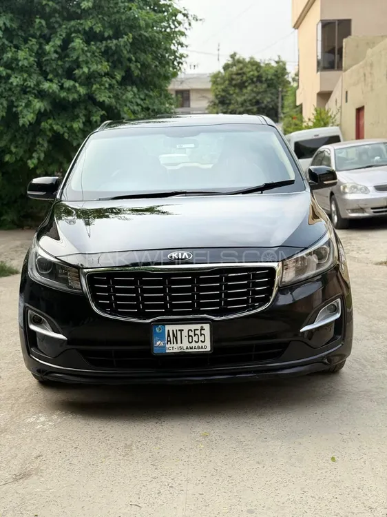 KIA Carnival 2019 for Sale in Lahore Image-1