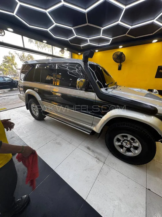 Mitsubishi Pajero 1995 for Sale in Rawalpindi Image-1