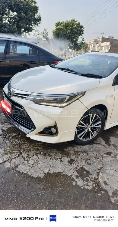Toyota Corolla 2020 for Sale in Lahore Image-1
