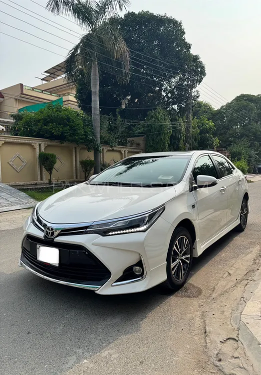 Toyota Corolla 2021 for Sale in Lahore Image-1