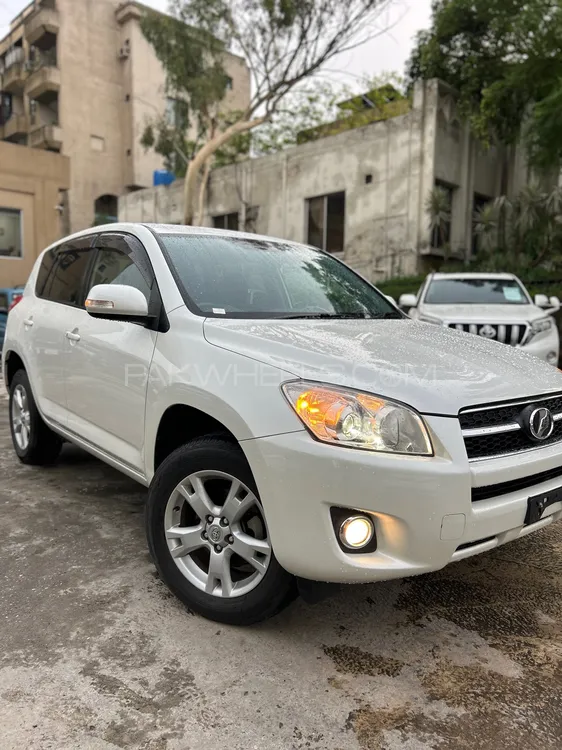 Toyota Rav4 2011 for Sale in Islamabad Image-1