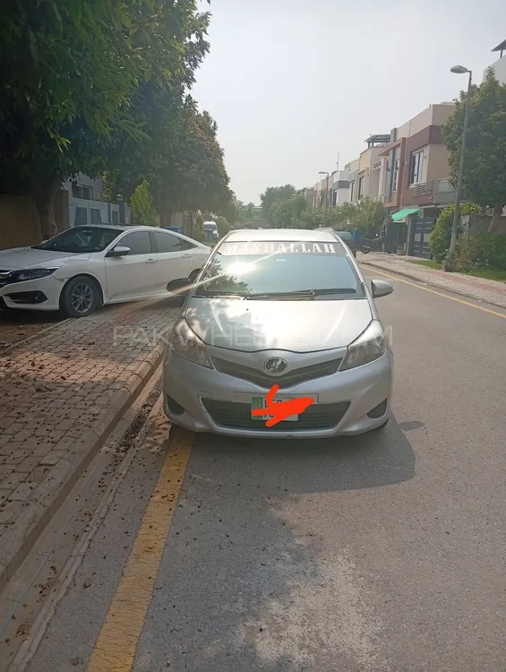Toyota Vitz 2014 for Sale in Lahore Image-1