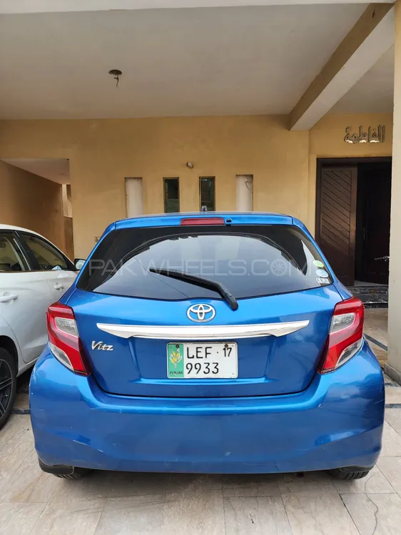 Toyota Vitz 2014 for Sale in Lahore Image-1