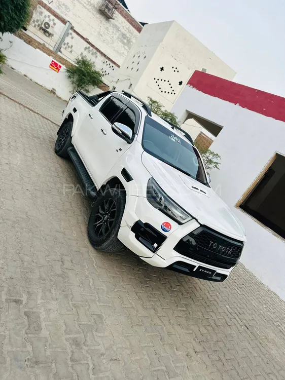 Toyota Hilux 2016 for Sale in Lahore Image-1