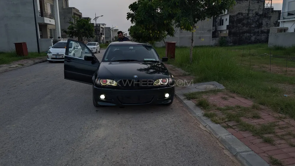 BMW 3 Series 2004 for Sale in Islamabad Image-1