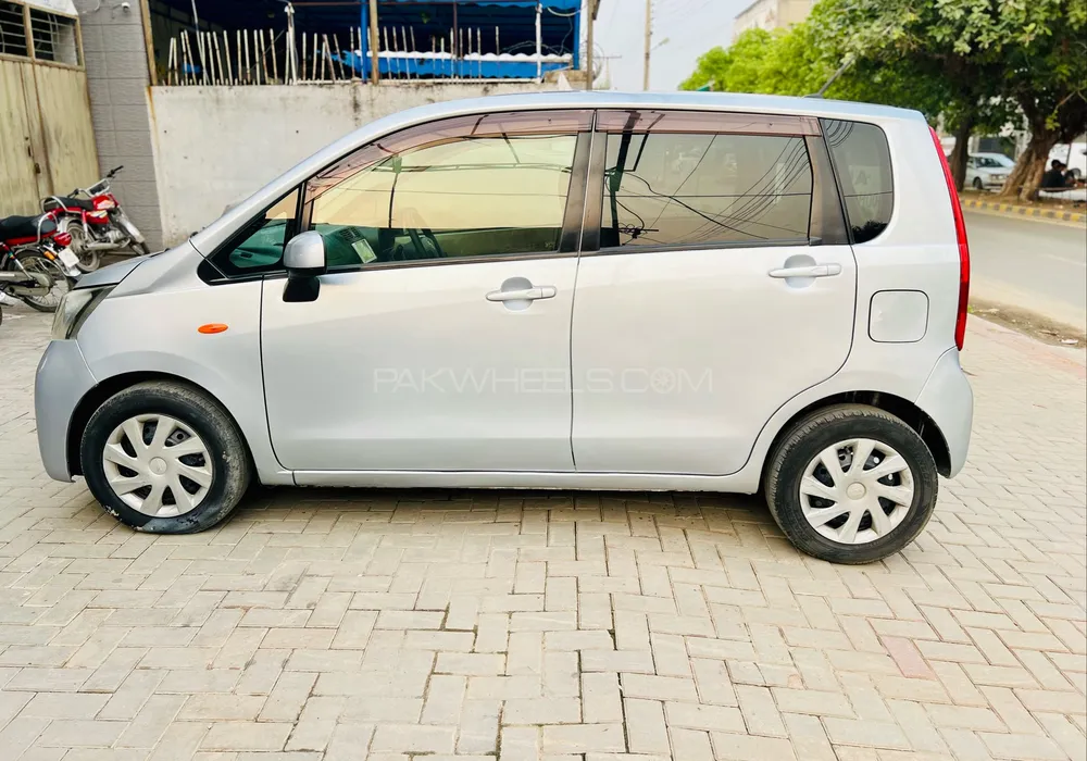 ڈائیہاتسو موو 2013 for Sale in لاہور ڈائیہاتسو موو 2013 for Sale in لاہور Image-6