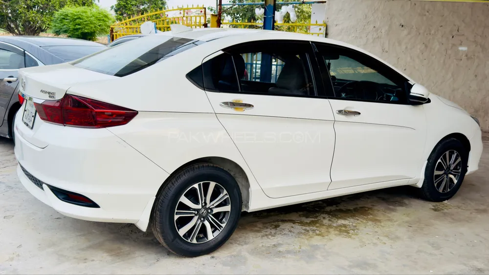 Honda City 2022 for Sale in Lahore Image-1