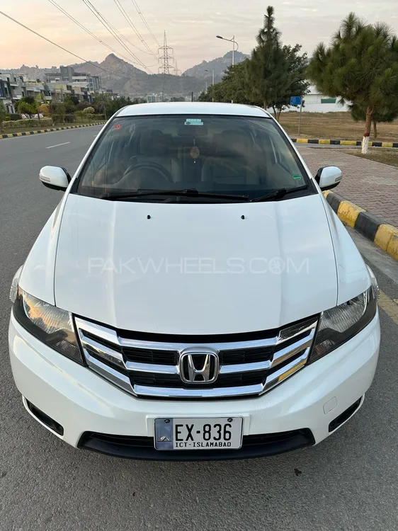Honda City 2015 for Sale in Islamabad Image-1