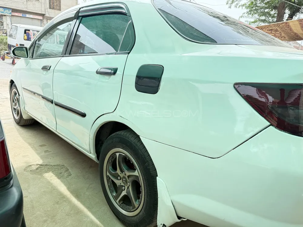 Honda City 2005 for Sale in Jaranwala Image-1