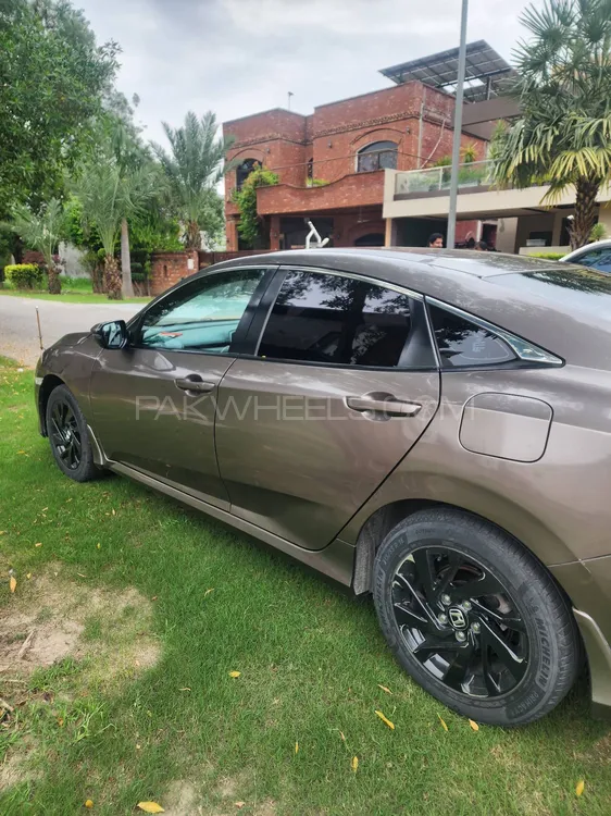 Honda Civic 2018 for Sale in Karachi Image-1