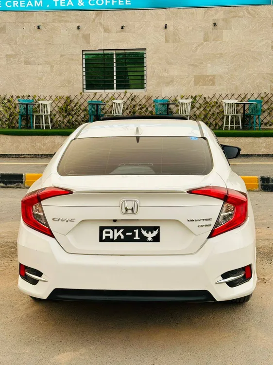 Honda Civic 2019 for Sale in Peshawar Image-1