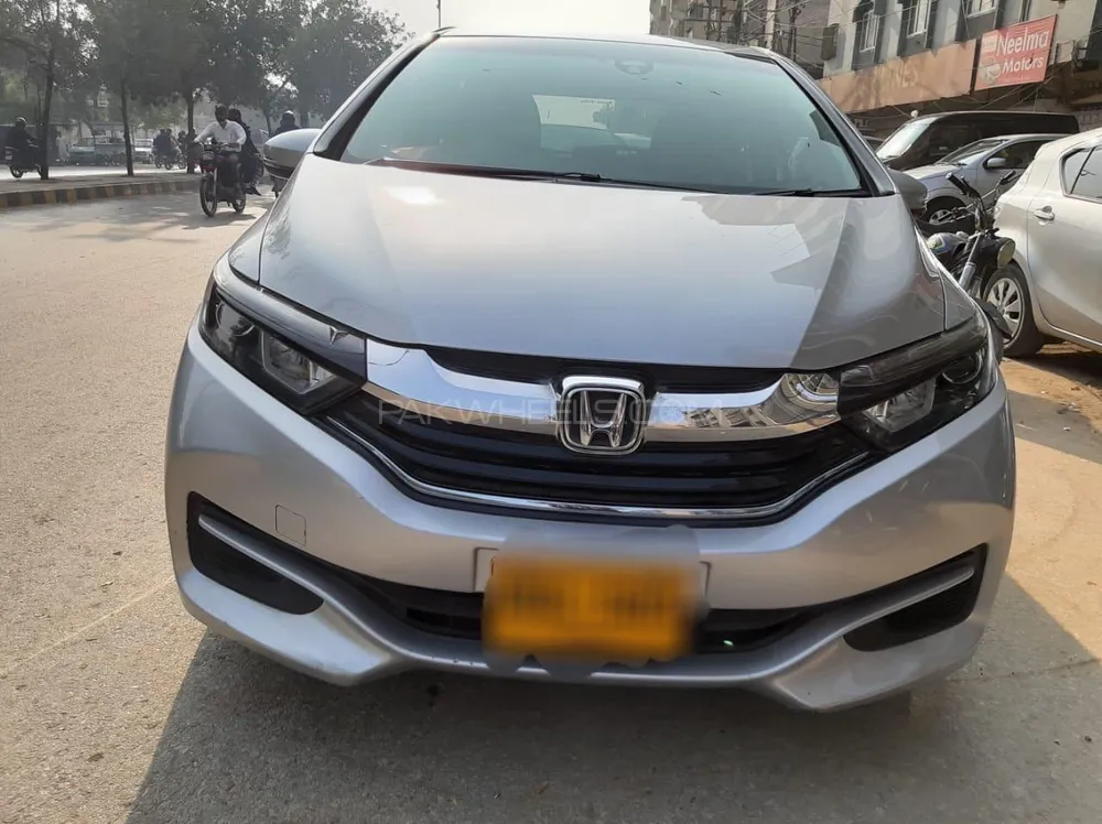 Honda Fit 2016 for Sale in Karachi Image-1