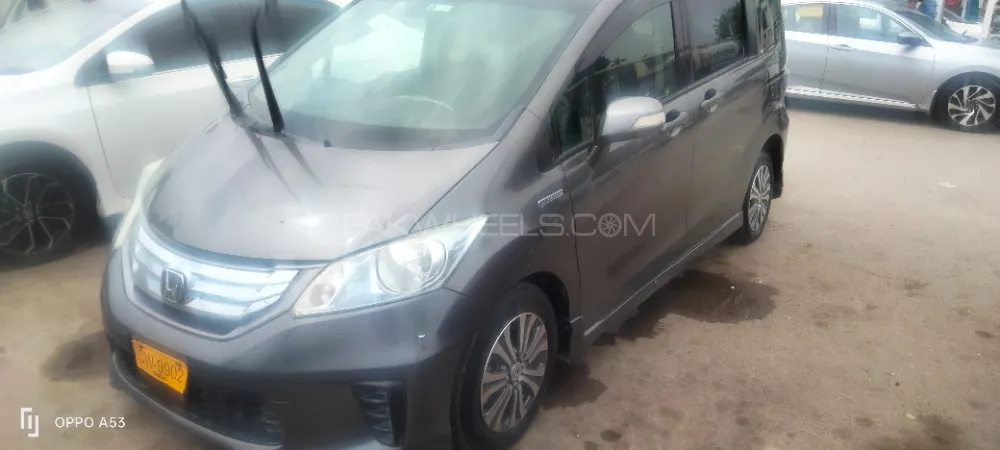 Honda Freed 2011 for Sale in Karachi Image-1