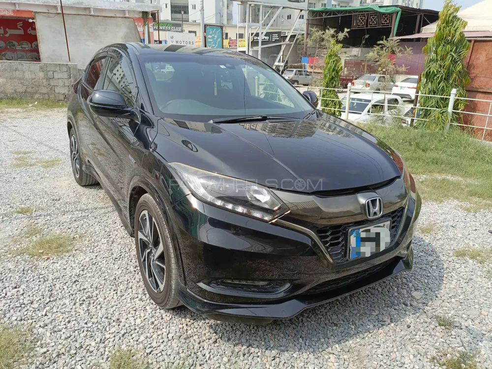 Honda Vezel 2016 for Sale in Islamabad Image-1