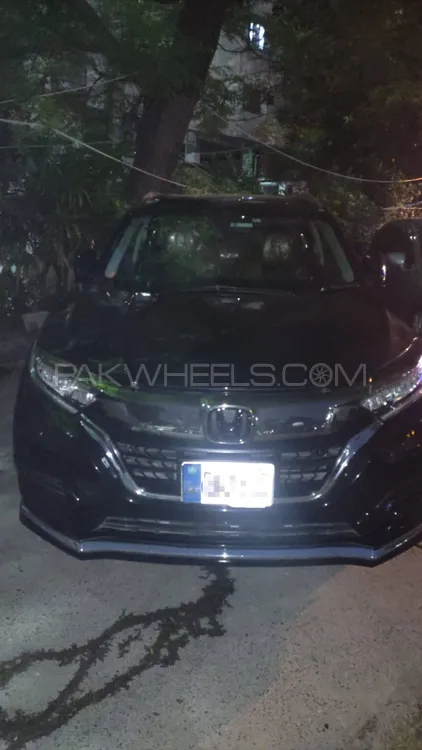 Honda Vezel 2018 for Sale in Islamabad Image-1