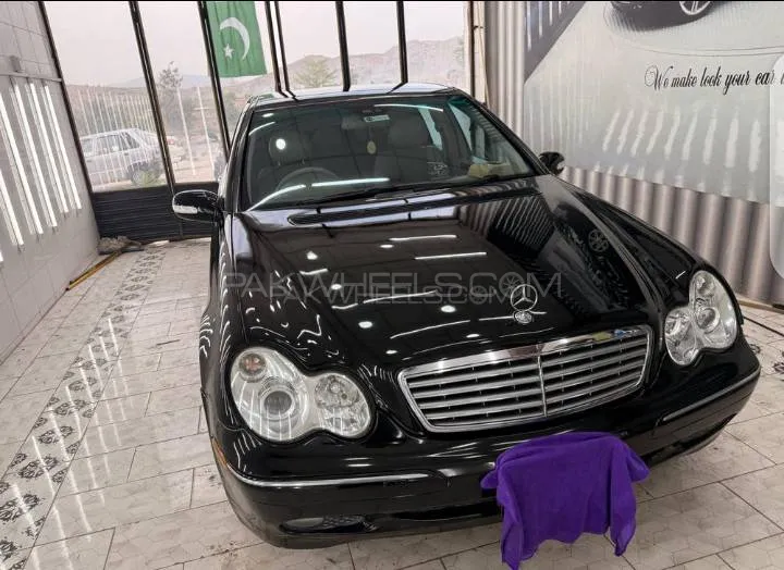 Mercedes Benz C Class 2002 for Sale in Islamabad Image-1