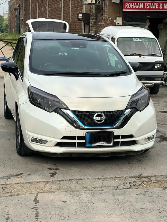 Nissan Note 2018 for Sale in Gujranwala Image-1