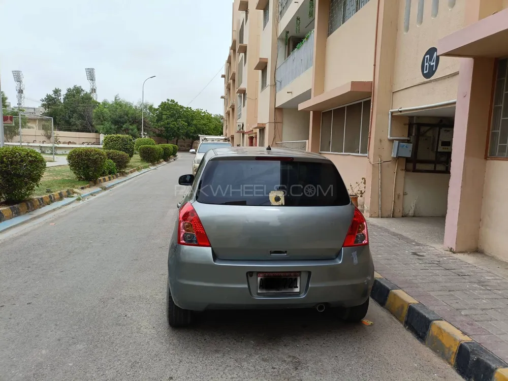 Suzuki Swift 2013 for Sale in Karachi Image-1