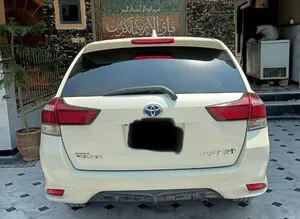 Toyota Corolla Fielder Hybrid G  WB  2016 for Sale