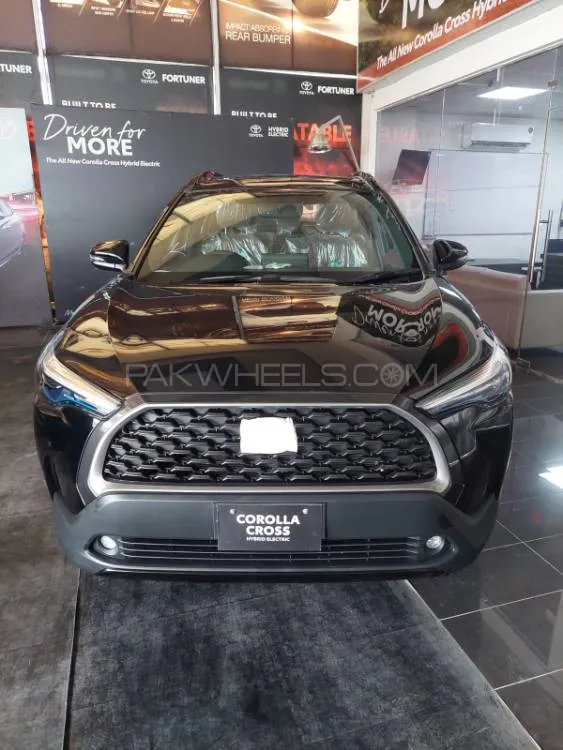 Toyota Corolla Cross 2025 for Sale in Karachi Image-1