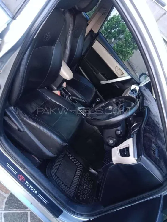 Toyota Corolla 2015 for Sale in Lahore Image-1