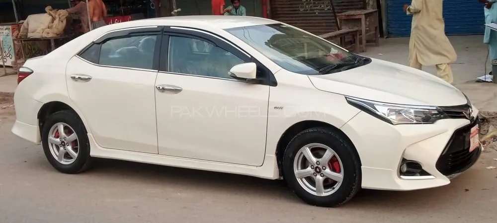 Toyota Corolla 2016 for Sale in Bahawalpur Image-1