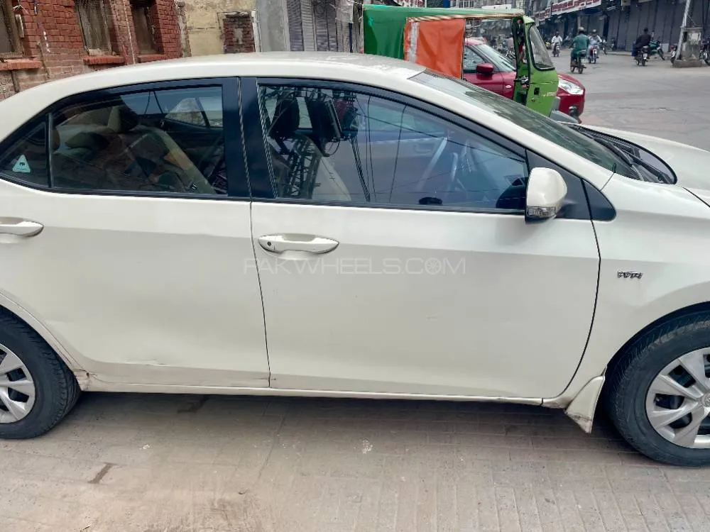Toyota Corolla 2016 for Sale in Lahore Image-1