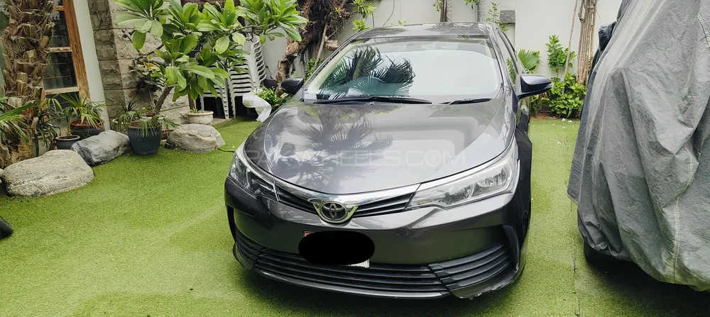 Toyota Corolla 2018 for Sale in Karachi Image-1