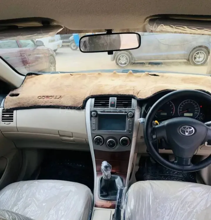 Toyota Corolla 2013 for Sale in Karachi Image-1