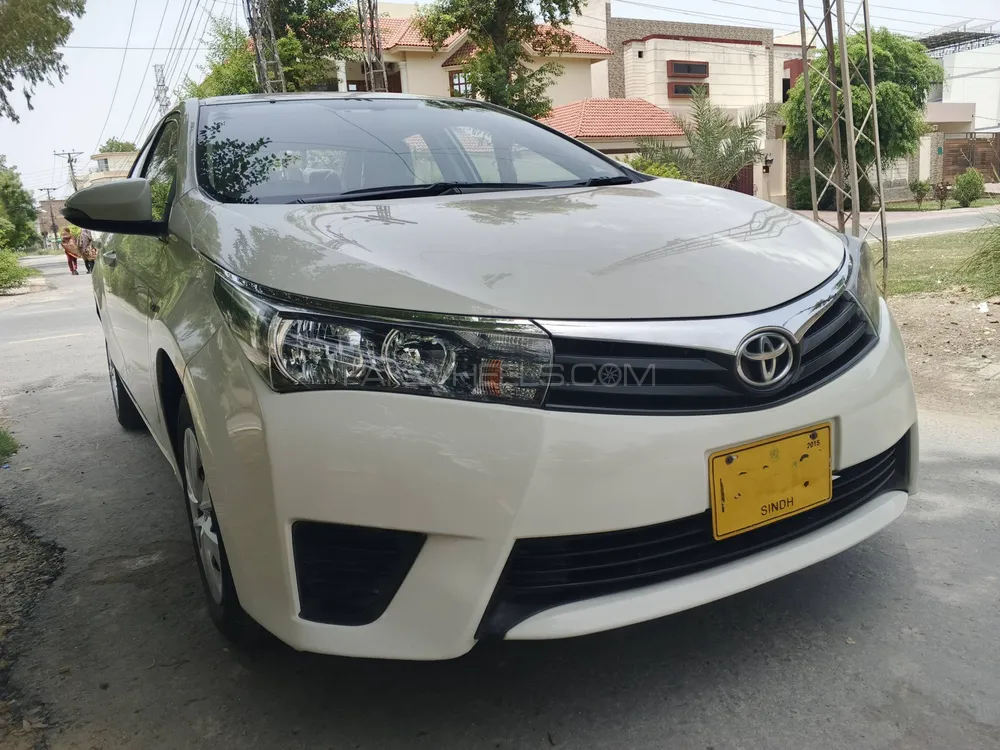 Toyota Corolla 2015 for Sale in Rahim Yar Khan Image-1
