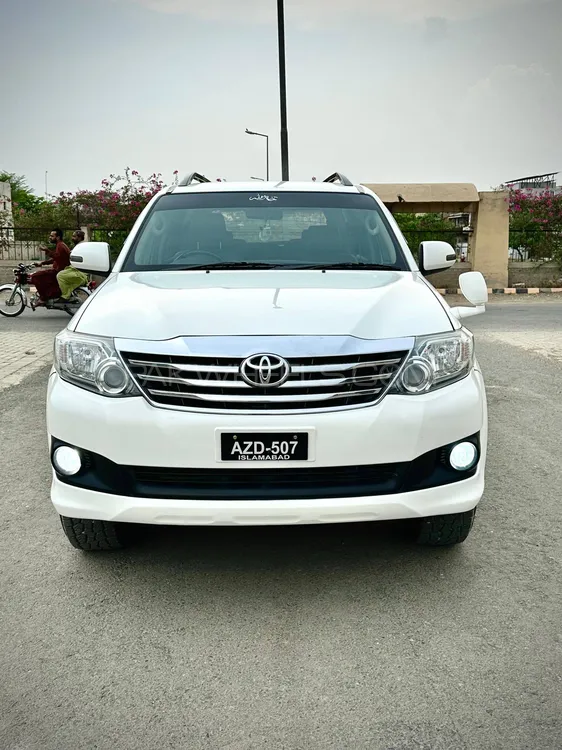 Toyota Fortuner 2017 for Sale in D.G.Khan Image-1