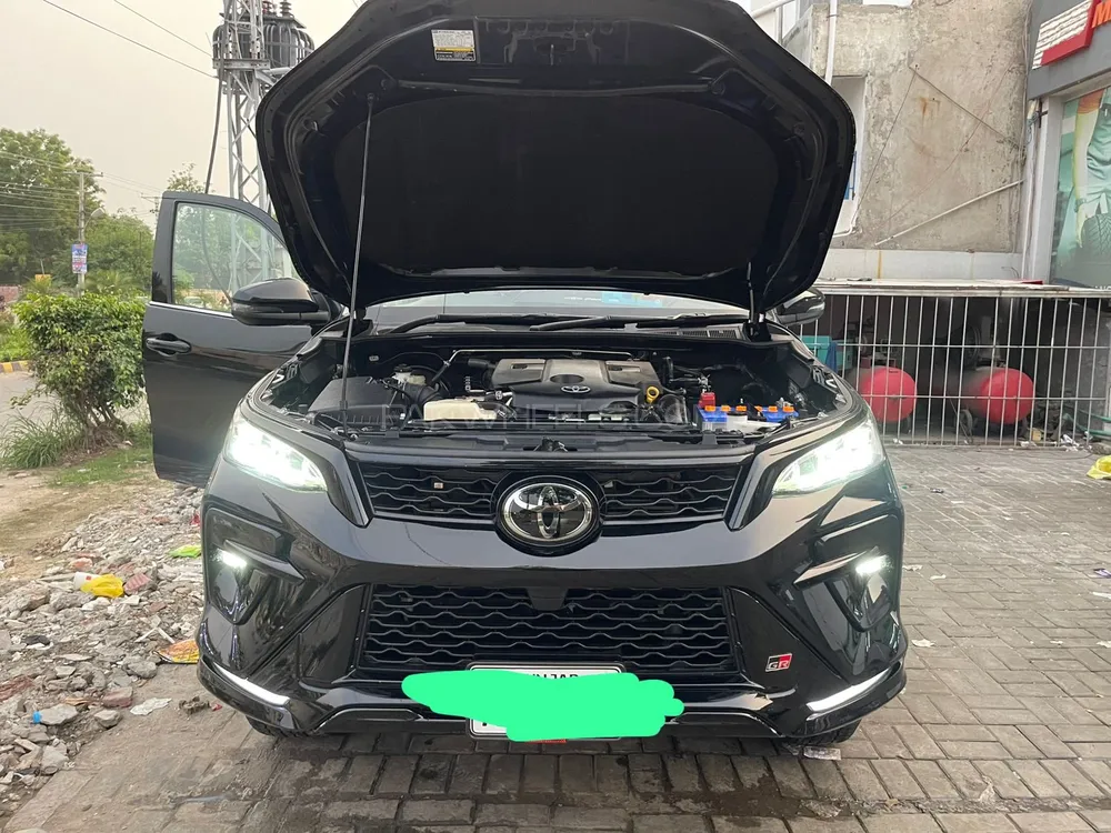Toyota Fortuner 2024 for Sale in Lahore Image-1