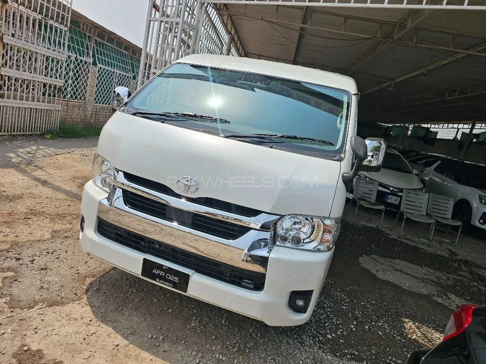 Toyota Hiace 2023 for Sale in Peshawar Image-1