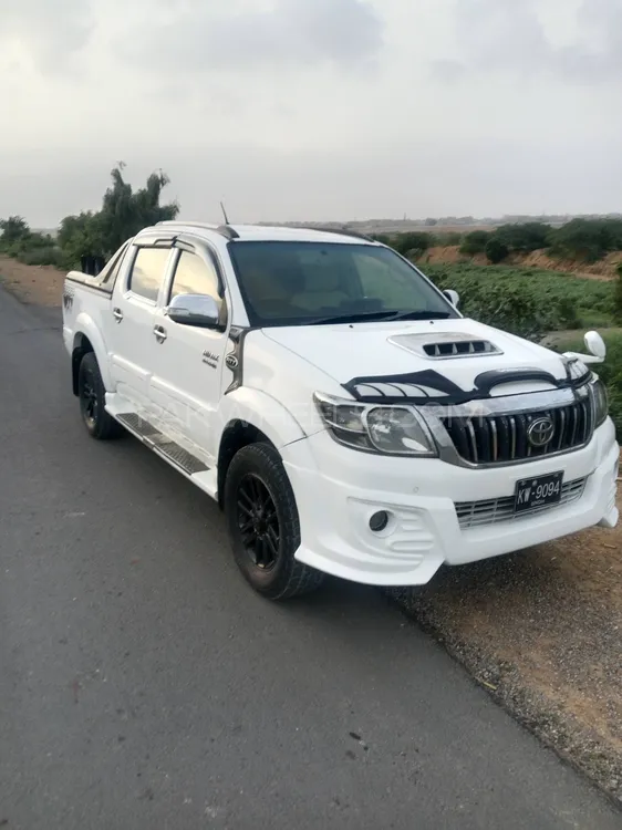 Toyota Hilux 2012 for Sale in Karachi Image-1