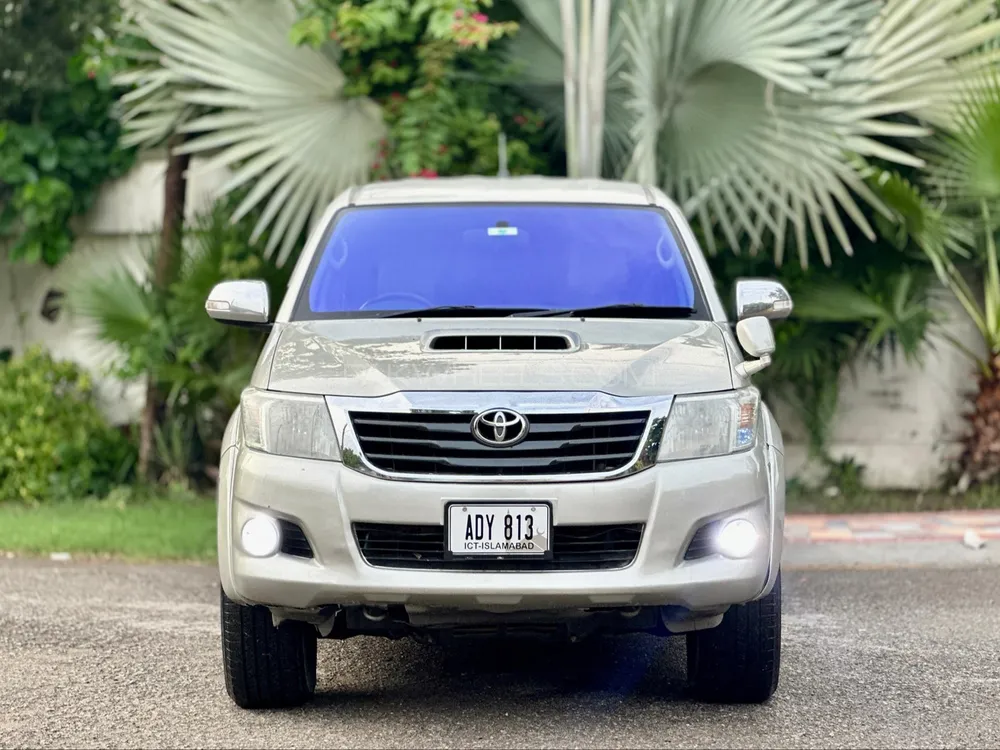 Toyota Hilux 2012 for Sale in Lahore Image-1
