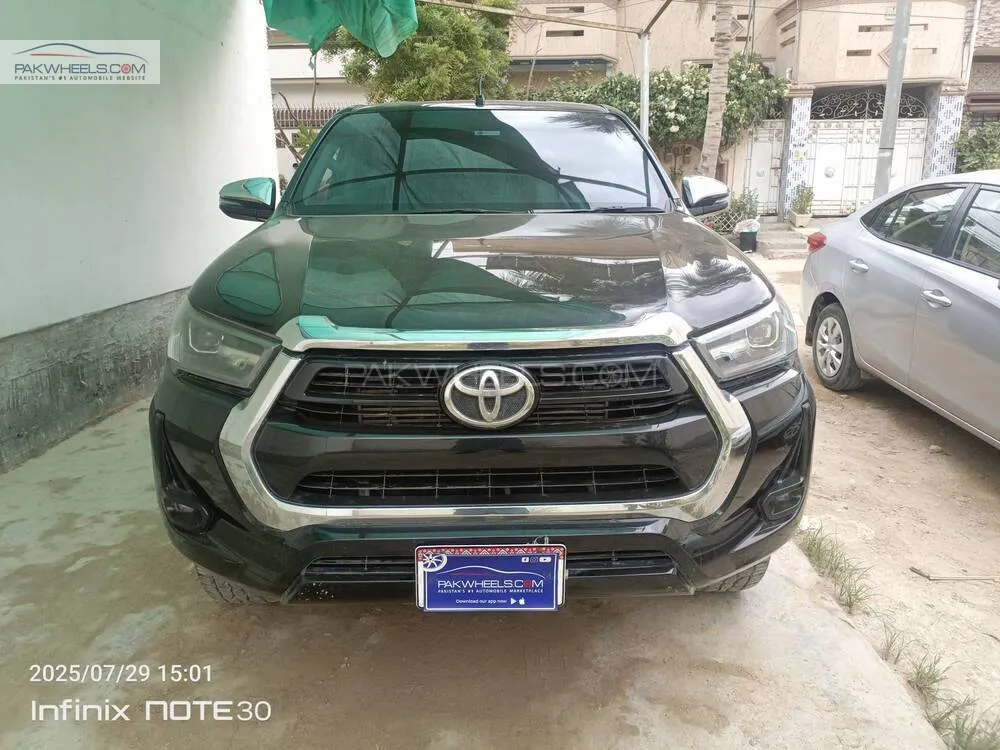 Toyota Hilux 2021 for Sale in Karachi Image-1