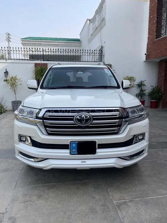 Toyota Land Cruiser 2016 for Sale in Lahore Image-1