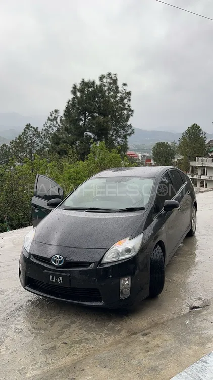 Toyota Prius 2010 for Sale in Abbottabad Image-1