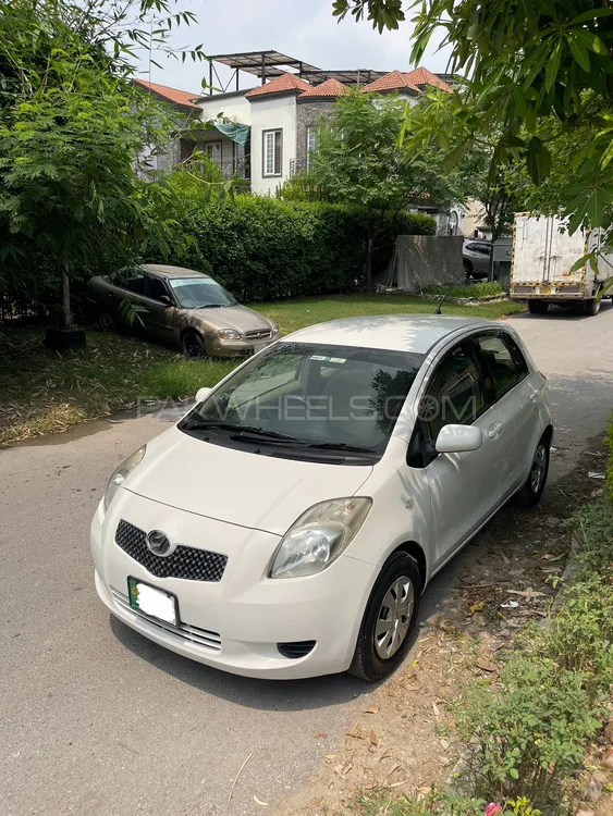 Toyota Vitz 2006 for Sale in Islamabad Image-1