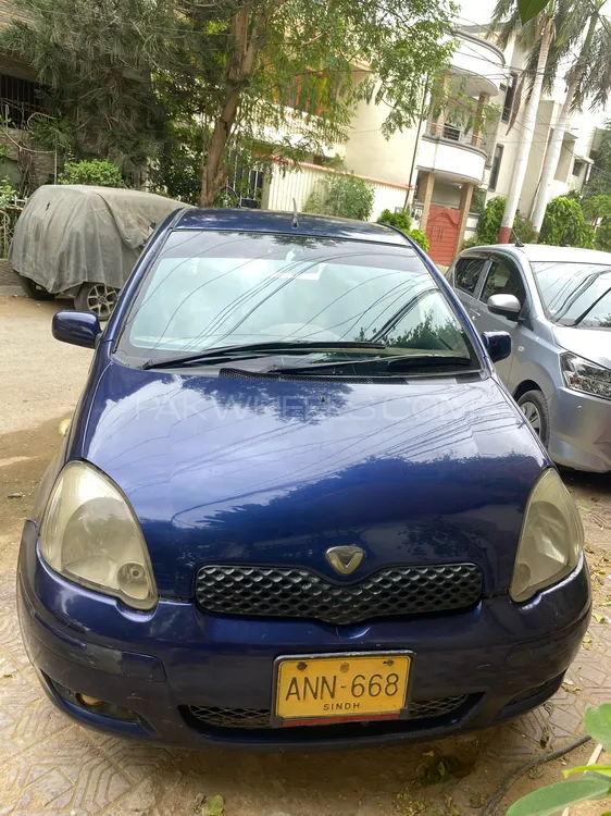 Toyota Vitz 2001 for Sale in Karachi Image-1