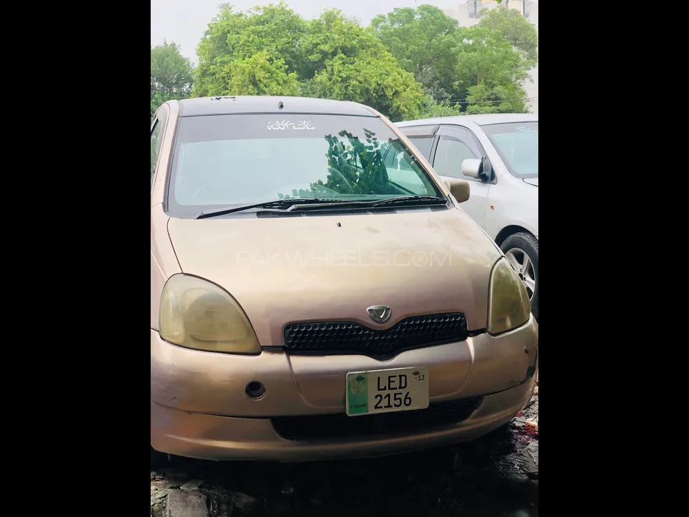 Toyota Vitz 2001 for Sale in Peshawar Image-1