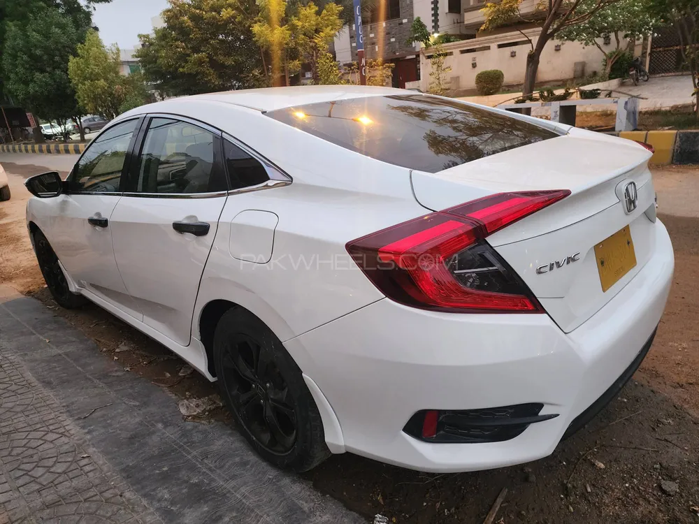 Honda Civic 2018 for Sale in Karachi Image-1