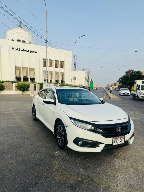 Honda Civic 2017 for Sale in Karachi Image-1