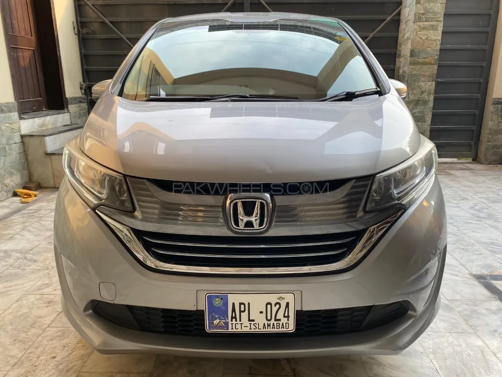 Honda Freed 2018 for Sale in Peshawar Image-1