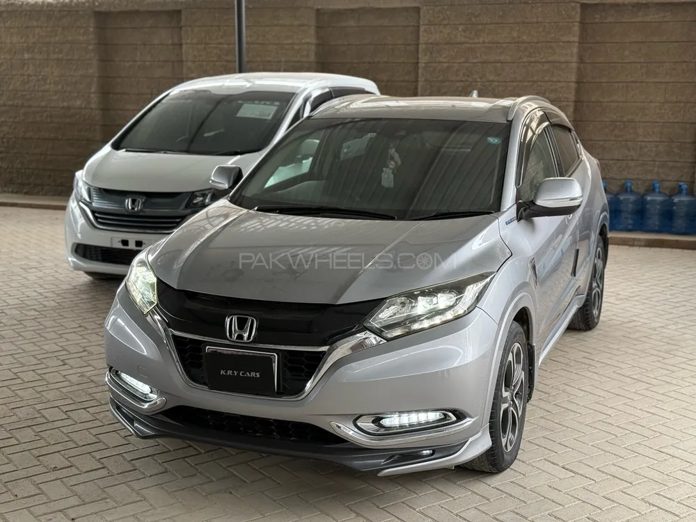 Honda Vezel 2016 for Sale in Karachi Image-1