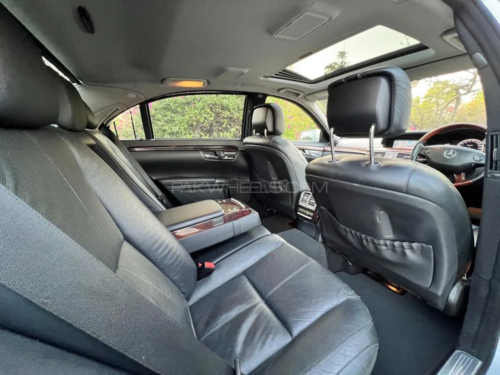 Mercedes Benz S Class 2007 for Sale in Lahore Image-1